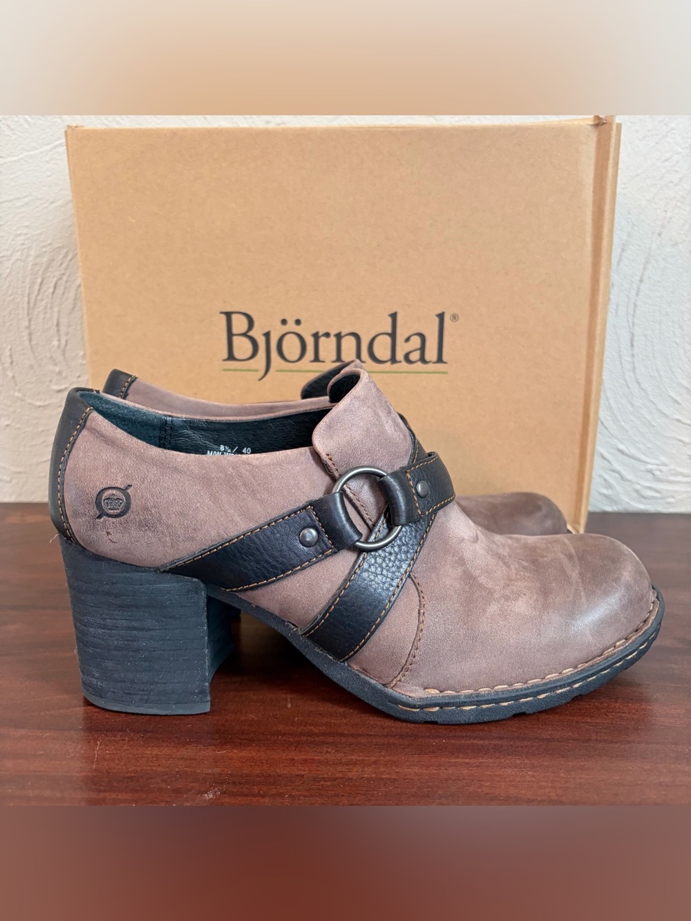 Born Brown Leather Chunky Heel Strap Round Toe Loafers Womens 8.5